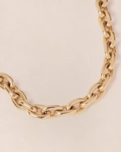 Le Collier En Maille Chunky XL Doré à L'or Fin 24 Carats -Bijoux Magasin PERMANENTBIJOUX CollierChaineMaillonsChunkyXL emoiemoi 1078web
