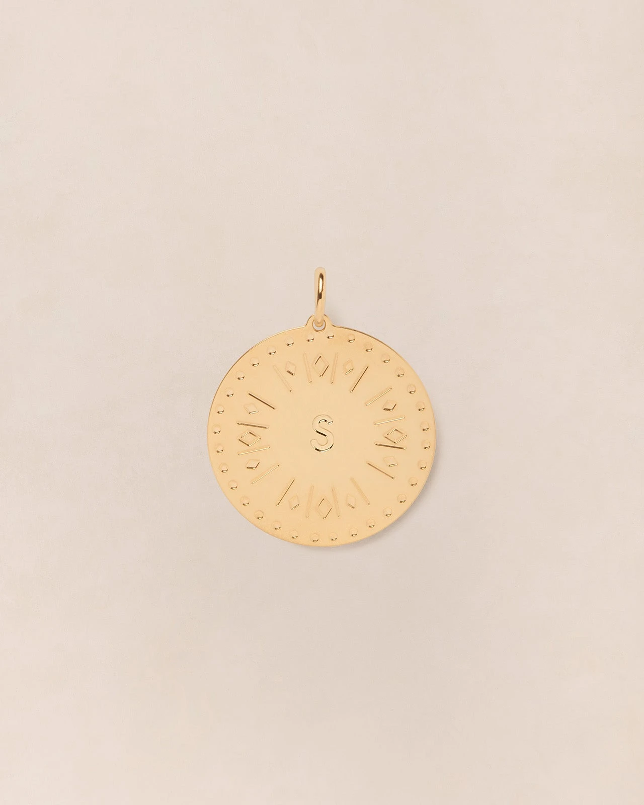 La Médaille Initiale - Dorée à L'or Fin 24 Carats - 20mm 15 La Médaille Initiale - Dorée à L'or Fin 24 Carats - 20mm – Image 13