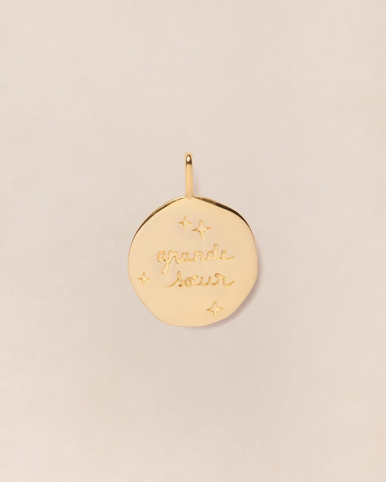 La Médaille Précieuse Seule Grande Sœur - En Vermeil - 17mm 3 La Médaille Précieuse Seule Grande Sœur - En Vermeil - 17mm