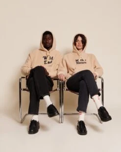 Bijoux Magasin -Bijoux Magasin Permanent Polairecreme HoodieWildDadhomme HoodieMotherNaturefemme emoiemoi 11 1103web 19113cd4 2fa3 4d95 9bad d93dde4b9a8e