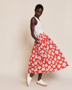 La Jupe Plissée Adèle - Anémones Rouges 15 La Jupe Plissée Adèle - Anémones Rouges -Bijoux Magasin S24Anemonesrouges JupeplisseeAdele DebardeurDebraloukoum blancemoiemoi 46 2951web