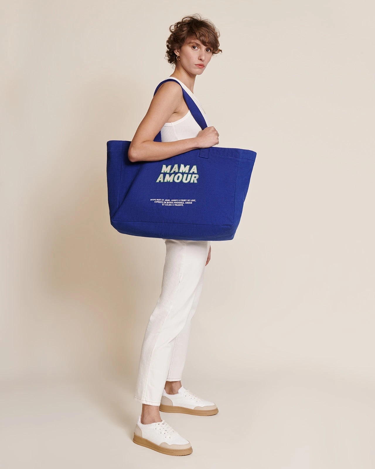 Le Cabas Brodé Mama Amour - Bleu 3 Le Cabas Brodé Mama Amour - Bleu – Image 2