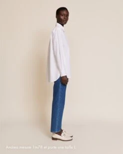 La Chemise L'amour Est Déclaré En Coton Bio - Blanche -Bijoux Magasin S24ChemiseCharlotteL amourestdeclare blanc jeanindigoemoiemoi 30 19172web