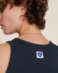 Le Débardeur Debra En Lyocell Côtelé - Charbon 14 Le Débardeur Debra En Lyocell Côtelé - Charbon -Bijoux Magasin S24DebardeurDebraloukoum charbon CreolesAmor vermeil 25mm ligneprecieuseemoiemoi 19 1174web