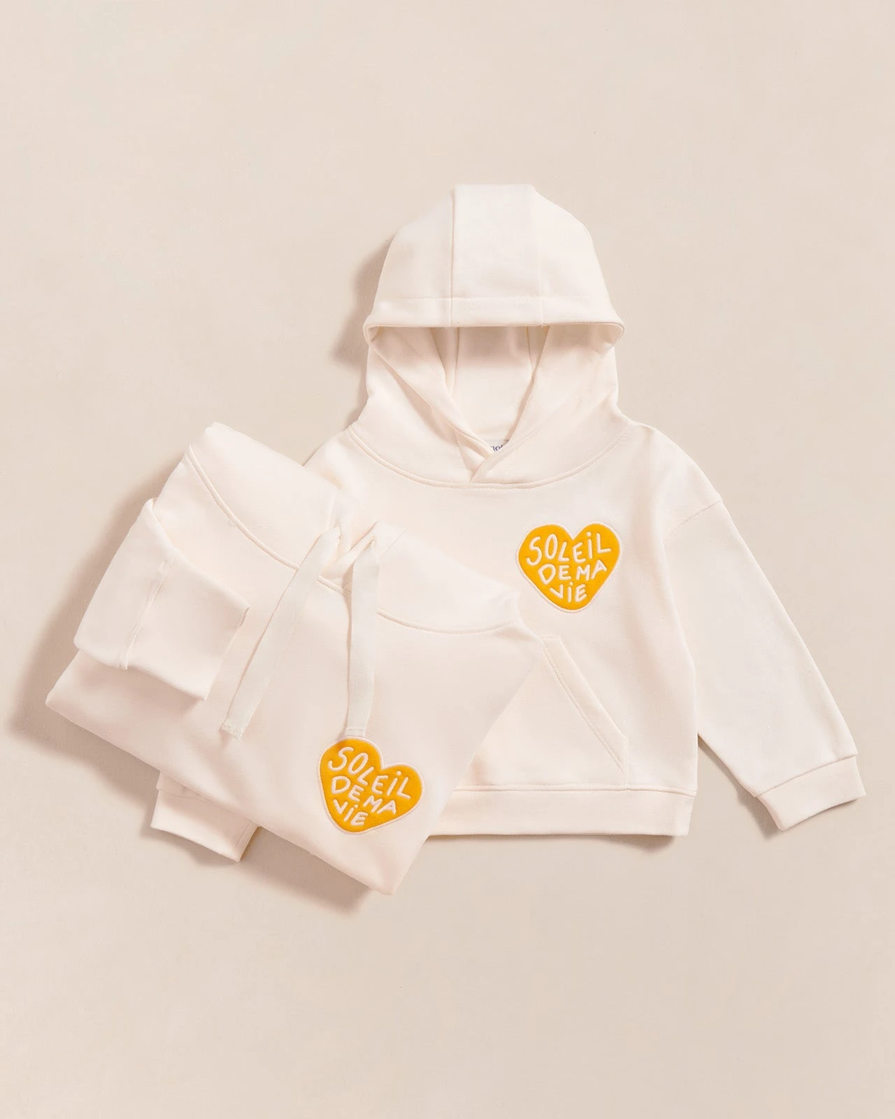 Le Duo De Hoodies Soleil De Ma Vie En Coton Bio - Crème 3 Le Duo De Hoodies Soleil De Ma Vie En Coton Bio - Crème