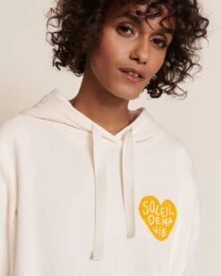 Le Hoodie D'allaitement Et Le Body Soleil De Ma Vie En Coton Bio - Crème -Bijoux Magasin S24HoodieSilke Soleildemavie cremeemoiemoi 08 611web 8611582a ff8f 49f6 aa81 5c73d248f046