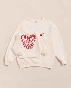 Le Sweat Enfant L'amour Est Déclaré En Coton Bio - Crème / Rouge -Bijoux Magasin S24SweatSam L amourestdeclare creme SweatLadyD L amourestdeclare cremeCOMPOemoiemoi 15 400web