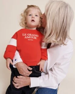 Le Sweat Le Grand Amour Enfant En Coton Bio - Rouge 25 Le Sweat Le Grand Amour Enfant En Coton Bio - Rouge -Bijoux Magasin S24SweatSammy Legrandamour rouge ChemiseCharlotteL amourestdeclare blancjeanindigoemoiemoi 32 2079web