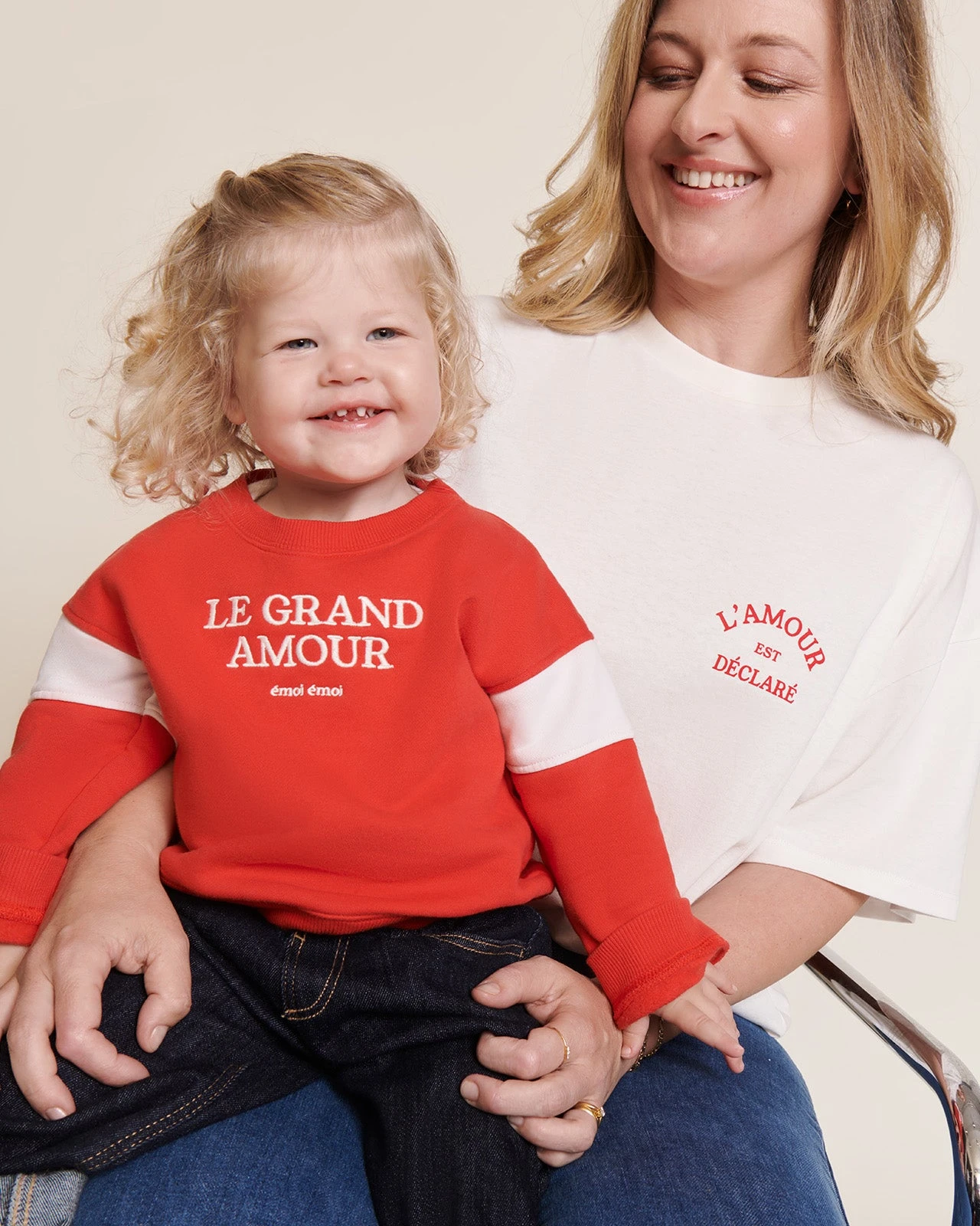 Le Sweat Le Grand Amour Enfant En Coton Bio - Rouge 5 Le Sweat Le Grand Amour Enfant En Coton Bio - Rouge – Image 3