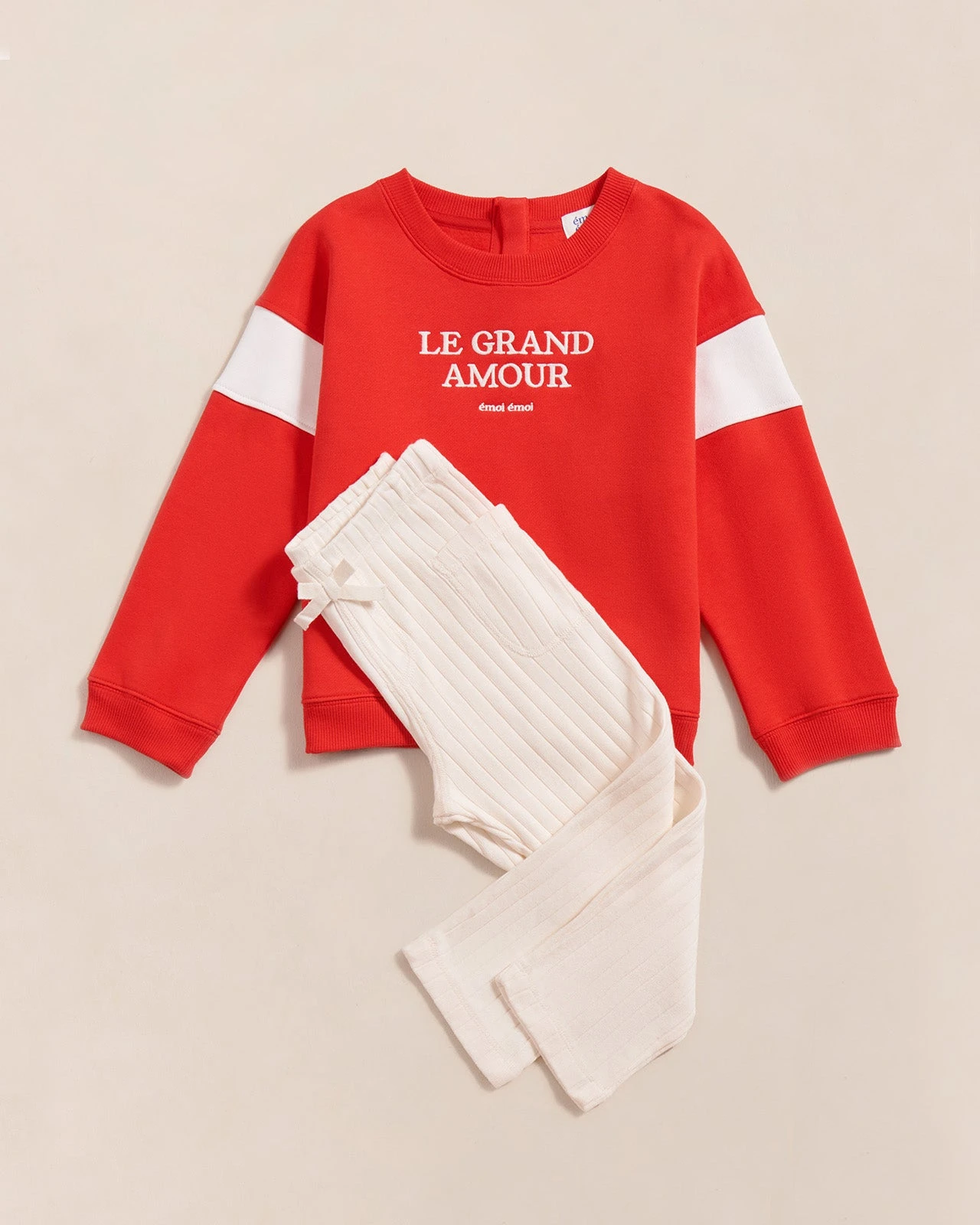 Le Sweat Le Grand Amour Enfant En Coton Bio - Rouge 13 Le Sweat Le Grand Amour Enfant En Coton Bio - Rouge – Image 11