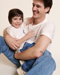 Le T-shirt Papa Love Club Enfant En Coton Bio - Blanc 16 Le T-shirt Papa Love Club Enfant En Coton Bio - Blanc -Bijoux Magasin S24T shirtJuliette Papaloveclub blanc T shirtJean Papaloveclub blancCOMPOemoiemoi 35 2975web