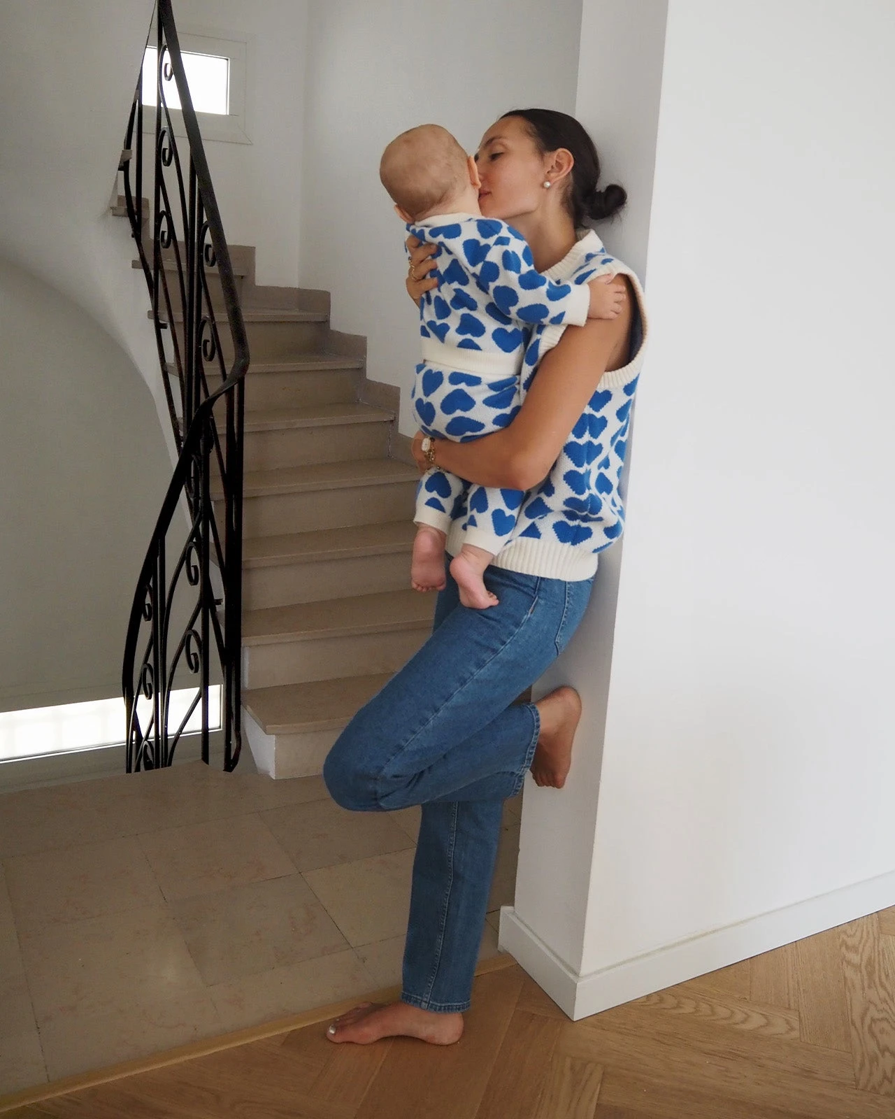 Le Pantalon Max En Cachemire - Cœurs Bleus - Hircus X émoi émoi 12 Le Pantalon Max En Cachemire - Cœurs Bleus - Hircus X émoi émoi – Image 10