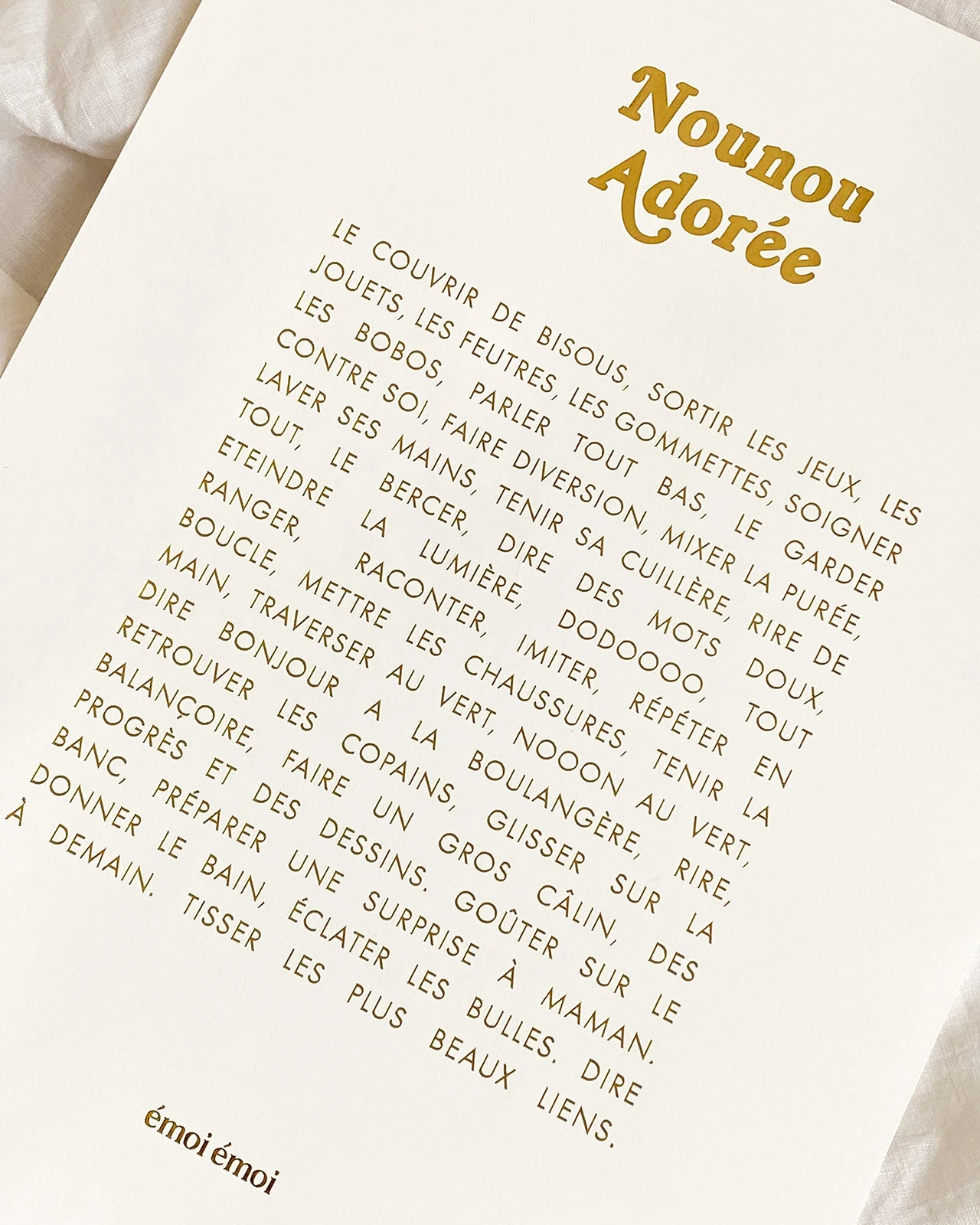 L'affiche Nounou Adorée Dorée à Chaud - 30 X 40 Cm 3 L'affiche Nounou Adorée Dorée à Chaud - 30 X 40 Cm
