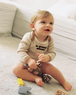 Le Body Le Grand Amour En Coton Bio - Latte -Bijoux Magasin body ml le grand amour latte 1 e50b3709 e951 46ce 8407 8b278209c66e