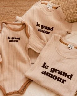 Le Body Le Grand Amour En Coton Bio - Latte -Bijoux Magasin body ml le grand amour latte 7