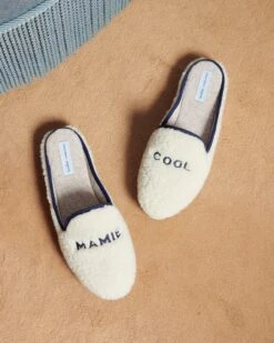 Le Duo De Chaussons Papy Cool X Mamie Cool En Laine Bouclette -Bijoux Magasin chaussons angarde mamie cool moumoutte 2 1280x1600px 873c289a 9fad 49ca 84de a851b9f70741