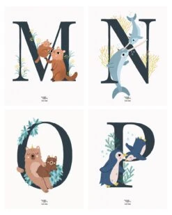 L'affiche Initiale 30 X 40 Cm - Michelle Carlslund X émoi émoi - édition Limitée -Bijoux Magasin l affiche alphabet par michelle carlslund edition limitee emoi 5 d2b25e1f 02d0 450d b179 8cf320256ea6