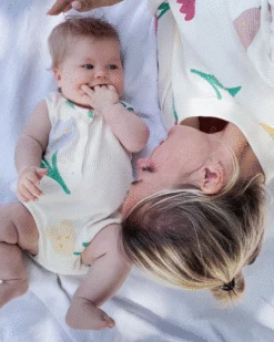 La Barboteuse Barnabé En Coton Bio - Tulipes -Bijoux Magasin la barboteuse tulipes en coton bio creme 1