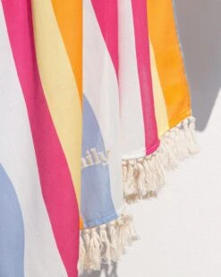 La Grande Fouta Brodée Family Love - Rainbow 18 La Grande Fouta Brodée Family Love - Rainbow -Bijoux Magasin la fouta brodee family love en coton bio rainbow 4