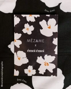 La Housse Imprimée Anémones Maxi - Mèzamé X émoi émoi - Nuit -Bijoux Magasin la housse imprimee anemones maxi mezame x emoi emoi nuit 5