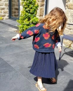 La Jupe Plissée Angèle Enfant - Navy -Bijoux Magasin la jupe plissee angele enfant navy emoi emoi11 1