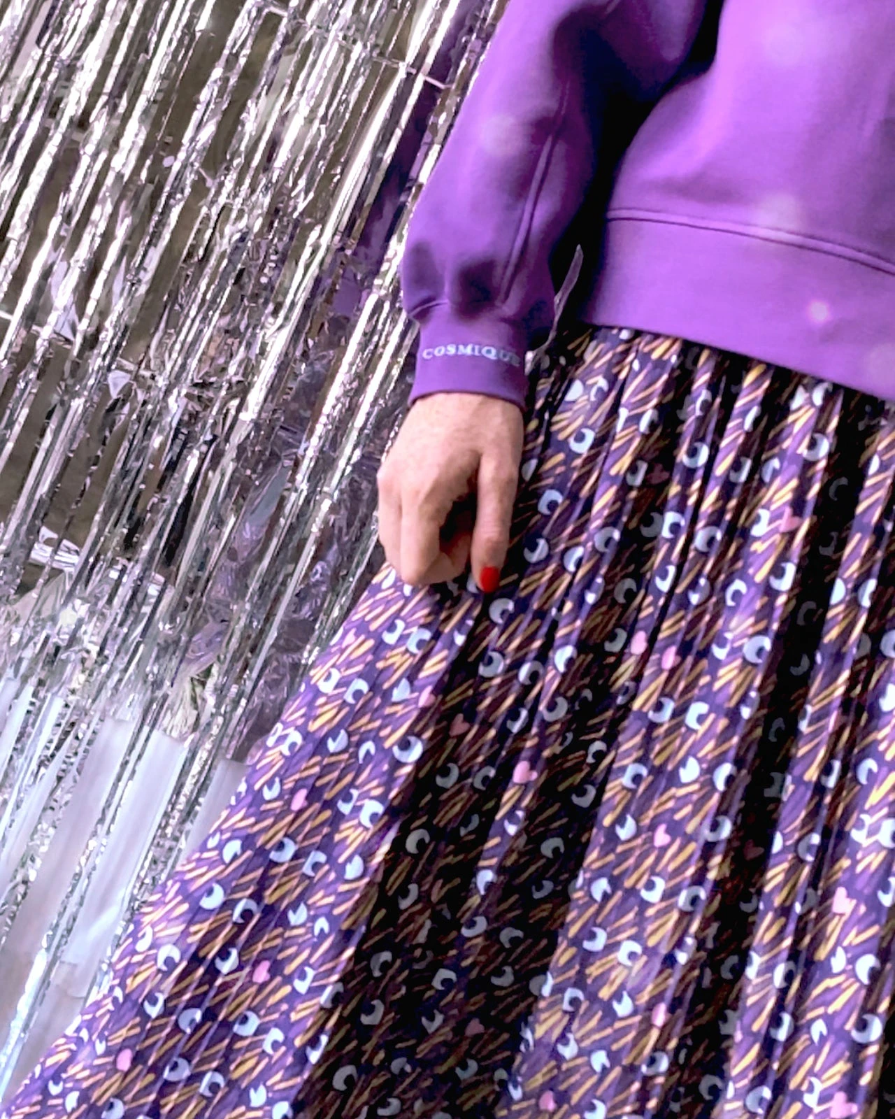 La Jupe Plissée Adèle - Nuit Cosmique 8 La Jupe Plissée Adèle - Nuit Cosmique – Image 6