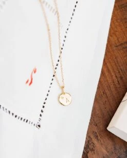 La Médaille Initiale Précieuse Seule - En Vermeil - 10mm