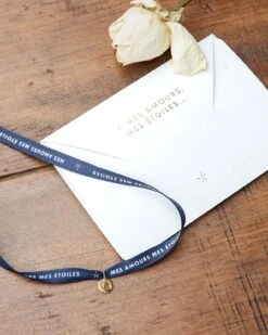 La Médaille Initiale Précieuse - 10 Mm - En Vermeil - Argent Et Or 24 Carats -Bijoux Magasin la medaille initiale precieuse 10 mm en vermeil argent et or 24 carats emoi emoi 5