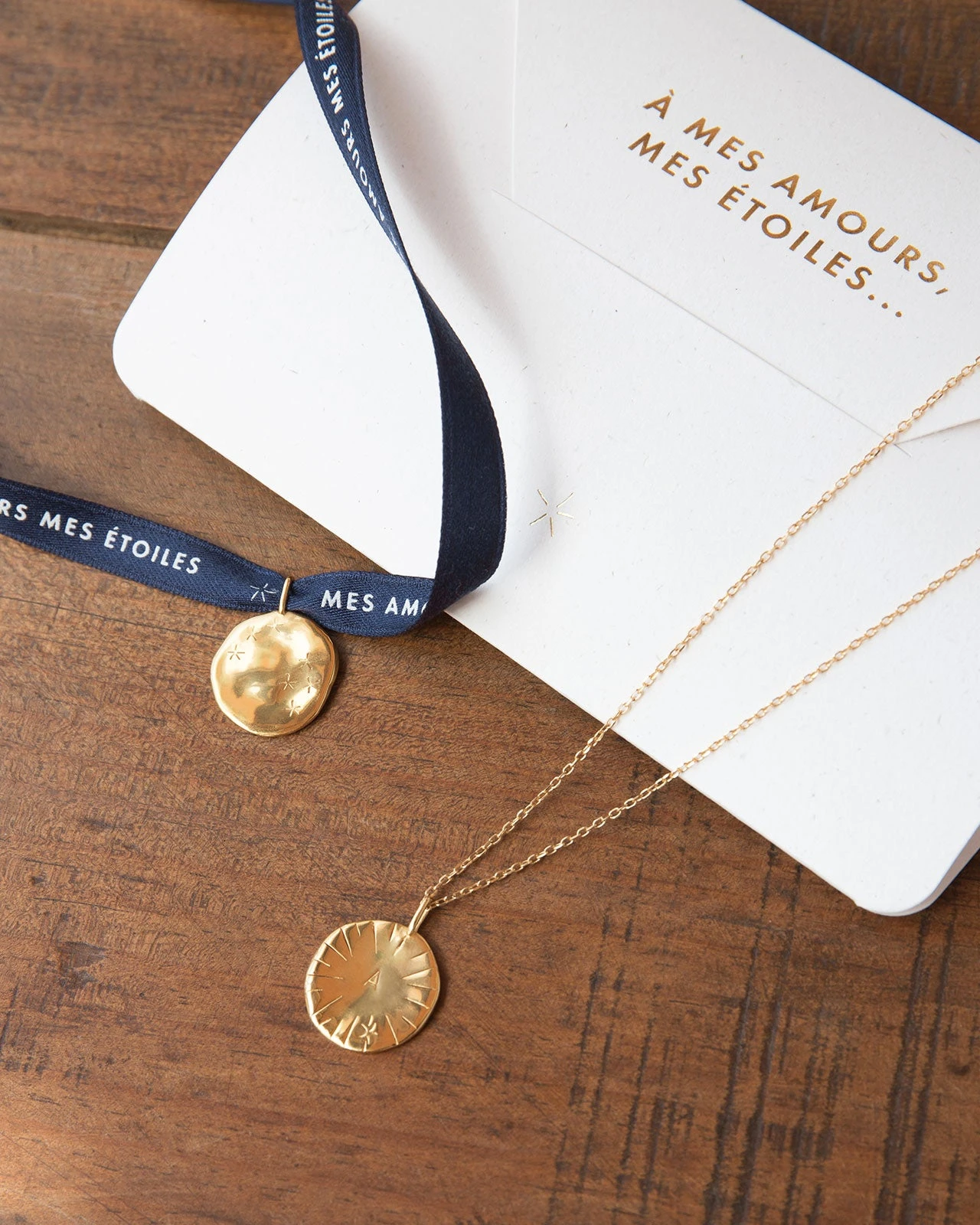 La Médaille Initiale Précieuse - 20 Mm - En Vermeil - Argent Et Or 24 Carats 12 La Médaille Initiale Précieuse - 20 Mm - En Vermeil - Argent Et Or 24 Carats – Image 10