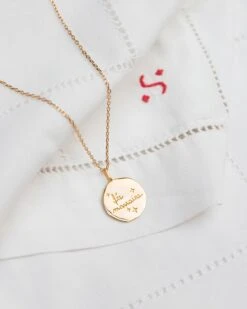 La Médaille Précieuse Seule Fée Marraine - En Vermeil - 17mm 17 La Médaille Précieuse Seule Fée Marraine - En Vermeil - 17mm -Bijoux Magasin la medaille precieuse fee marraine dore 17 mm