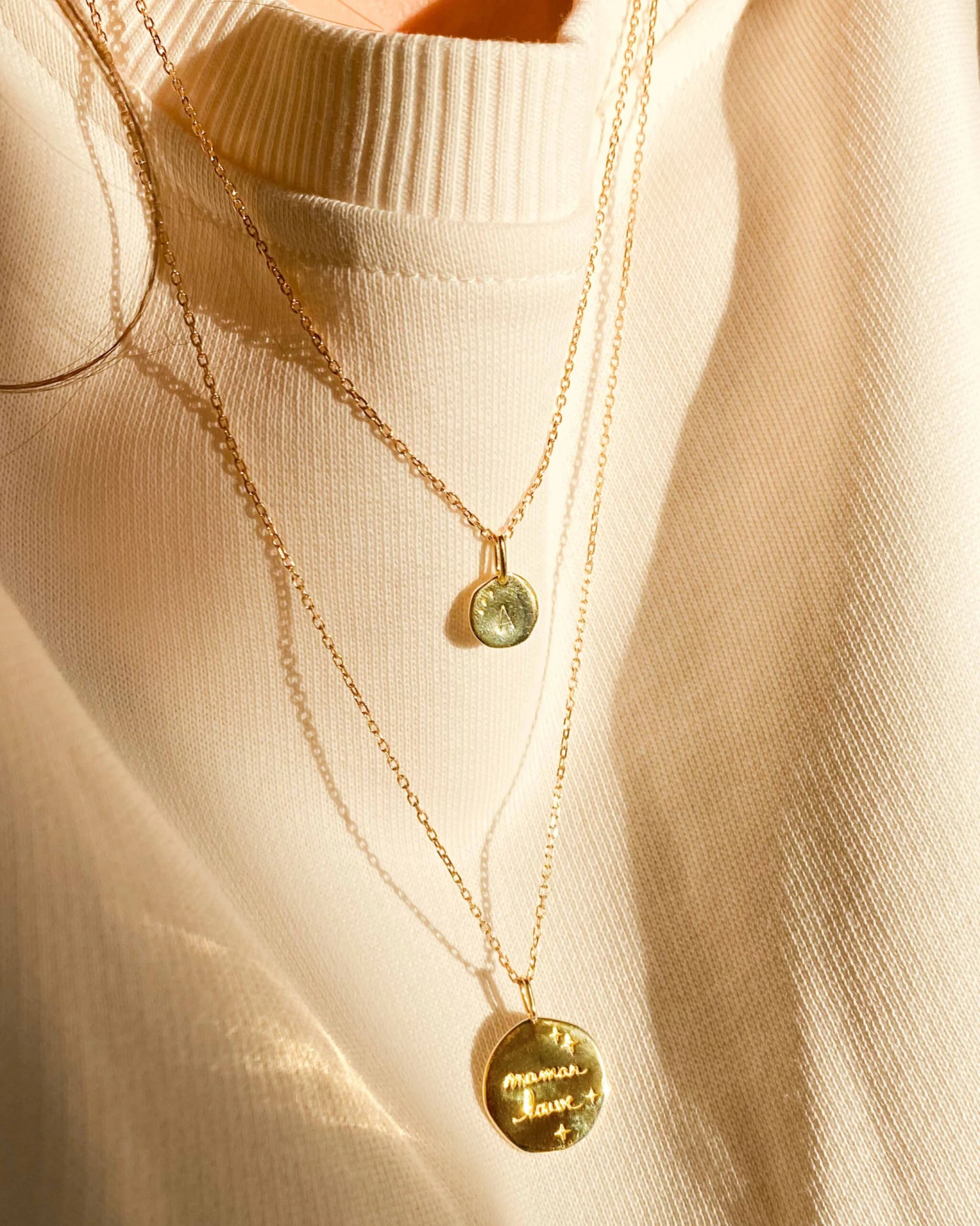 La Médaille Précieuse Seule Maman Louve - En Vermeil - 17mm 12 La Médaille Précieuse Seule Maman Louve - En Vermeil - 17mm – Image 10