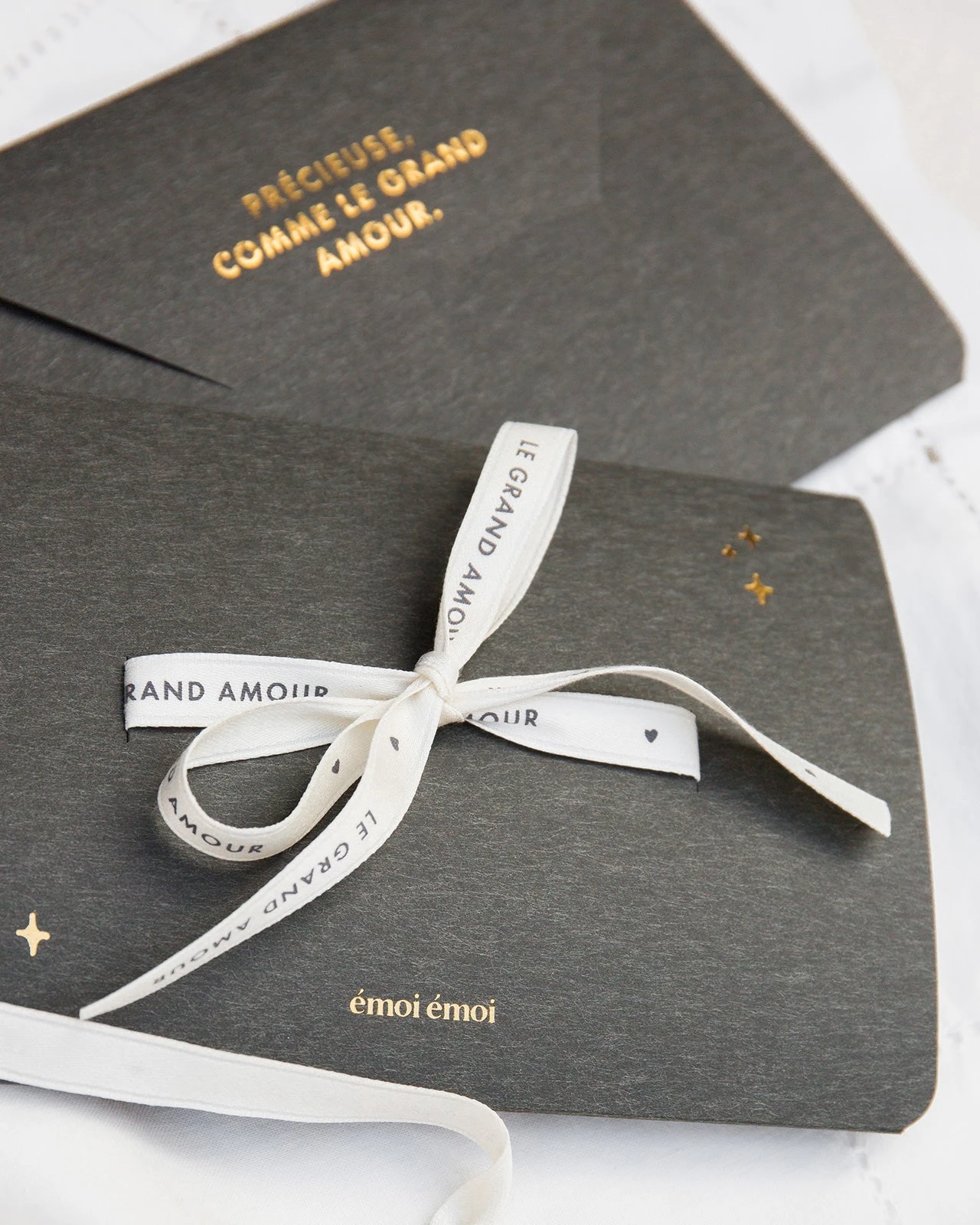 La Médaille Précieuse Mamie Chérie - 17 Mm - En Vermeil 14 La Médaille Précieuse Mamie Chérie - 17 Mm - En Vermeil – Image 12