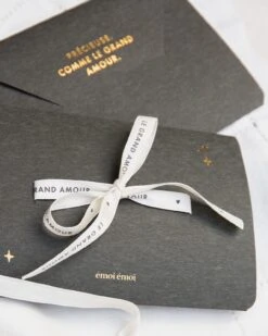 La Médaille Précieuse Seule Petite Sœur - En Vermeil - 17mm -Bijoux Magasin la medaille precieuse petite soeur dore 17 mm 8