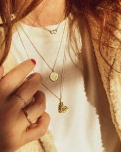 La Médaille Précieuse Seule Soleil De Ma Vie - En Vermeil - 16mm -Bijoux Magasin la medaille precieuse soleil de ma vie en vermeil 16 mm 3