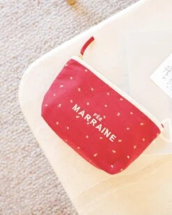 La Pochette Brodée Fée Marraine Rouge
