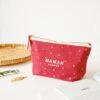 La Pochette Brodée Maman Adorée Rouge -Bijoux Magasin la pochette brodee maman adoree rouge emoi emoi 2