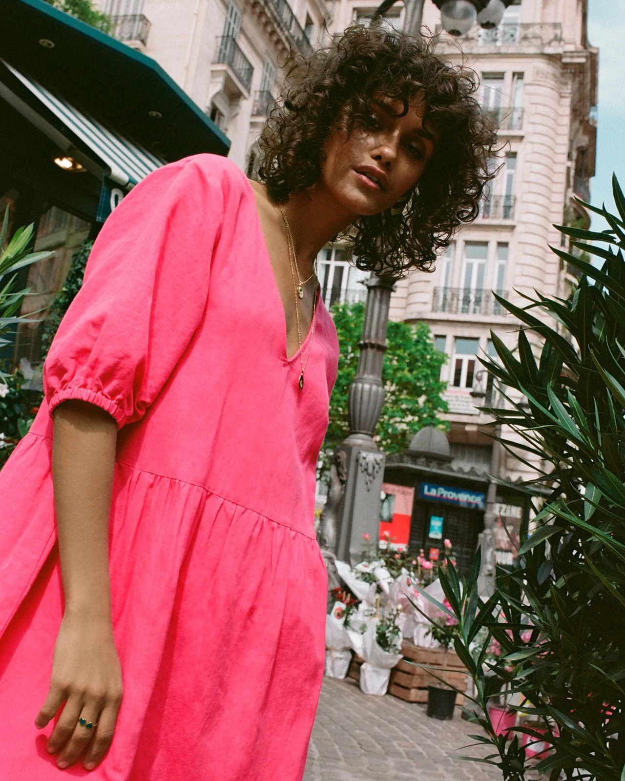 La Robe Raquel Femme En Coton Et Lin - Fuschia 12 La Robe Raquel Femme En Coton Et Lin - Fuschia – Image 10