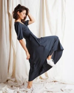 La Robe Rosie En Tencel - Charbon -Bijoux Magasin la robe rosie en tencel charbon emoi emoi 11