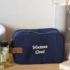 La Trousse De Toilette Brodée Maman Cool - Charbon -Bijoux Magasin la trousse de toilette brodee maman cool charbon emoi emoi 3