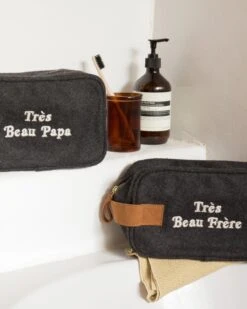 La Trousse De Toilette Très Beau Frère En Laine - Gris Anthracite -Bijoux Magasin la trousse de toilette tres beau frere en laine gris anthracite