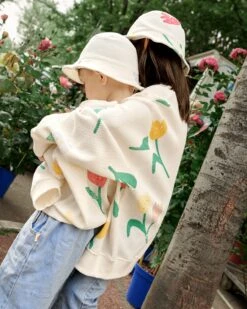 Le Bob Bobby Enfant En Coton Bio - Tulipes -Bijoux Magasin le bob tulipes enfant en coton bio creme 1