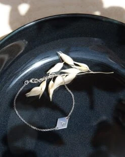 Le Bracelet Initiale Argent -Bijoux Magasin le bracelet initiale argent emoi emoi 1