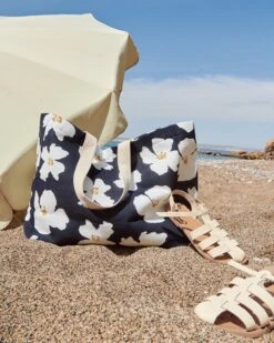 Le Grand Cabas Anémones En Coton Bio - Bleu Nuit -Bijoux Magasin le cabas en coton bio anemones nuit 2