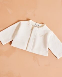 Le Cardigan Bébé Le Grand Amour En Coton Bio - Crème -Bijoux Magasin le cardigan brode le grand amour bebe en coton bio creme 2