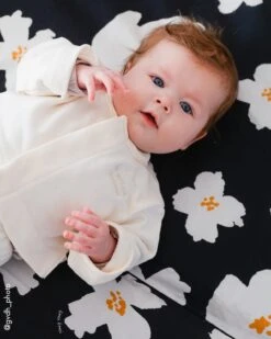 Le Cardigan Bébé Le Grand Amour En Coton Bio - Crème -Bijoux Magasin le cardigan brode le grand amour bebe en coton bio creme 9