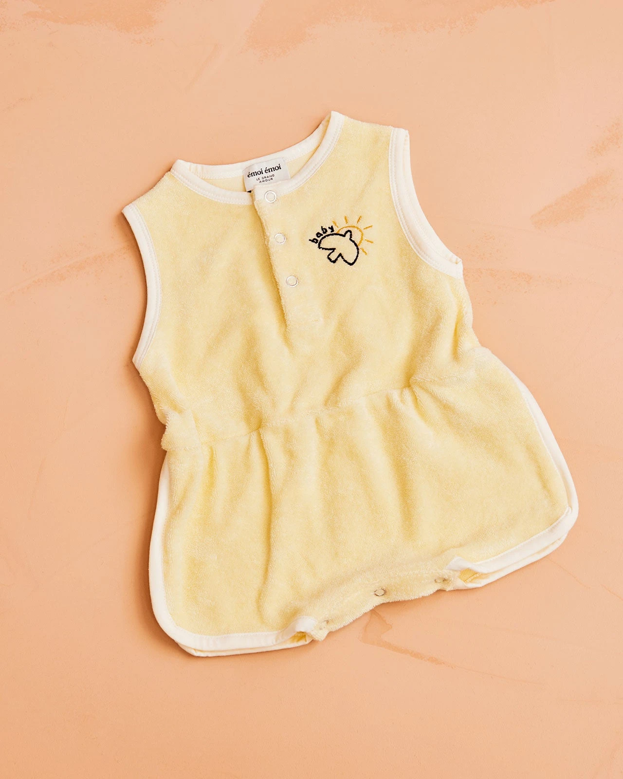 La Mini Combinaison Baby Bird En éponge - Vanille 3 La Mini Combinaison Baby Bird En éponge - Vanille