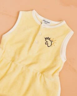La Mini Combinaison Baby Bird En éponge - Vanille 12 La Mini Combinaison Baby Bird En éponge - Vanille -Bijoux Magasin le combinaison brodee baby sun bird en coton bio vanille 2