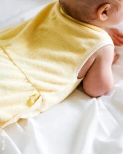 La Mini Combinaison Baby Bird En éponge - Vanille 13 La Mini Combinaison Baby Bird En éponge - Vanille -Bijoux Magasin le combinaison brodee baby sun bird en coton bio vanille 5