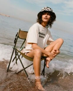 Le Duo De T-shirts Maman Louve X Petit Loup En Coton Bio - Latte -Bijoux Magasin le duo de t shirts maman louve x petite louve en coton bio latt 2