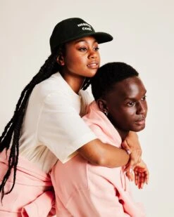 Le Hoodie Brodé Papa Forever Homme En Coton Bio - Rose 17 Le Hoodie Brodé Papa Forever Homme En Coton Bio - Rose -Bijoux Magasin le hoodie brode papa forever homme en coton bio rose 19